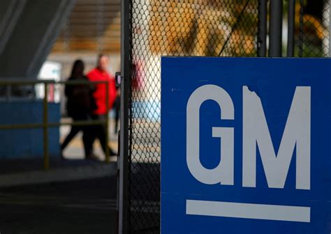 GM offering buyouts to most salaried workers in US to cut costs